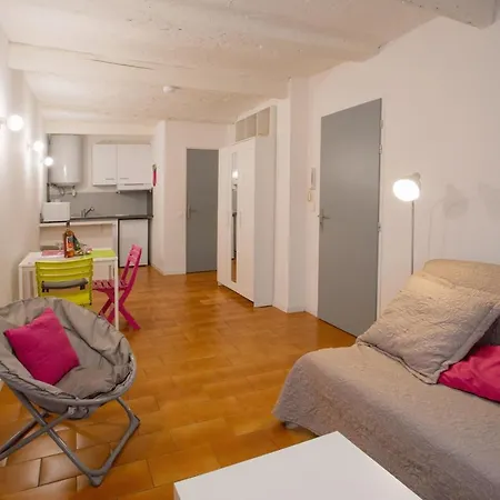 Apartment Beau Studio A Proximite Du Centre Ville Hyeres
