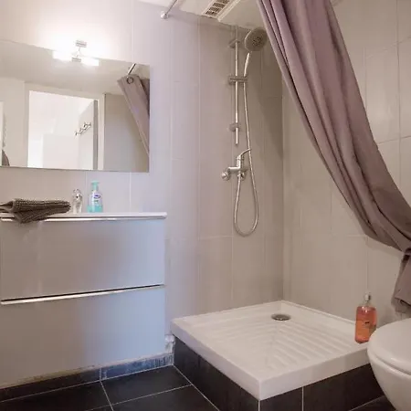 Apartment Beau Studio A Proximite Du Centre Ville Hyeres